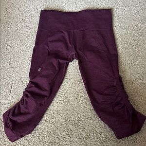 lululemon athletica navy capri Leggings - 4